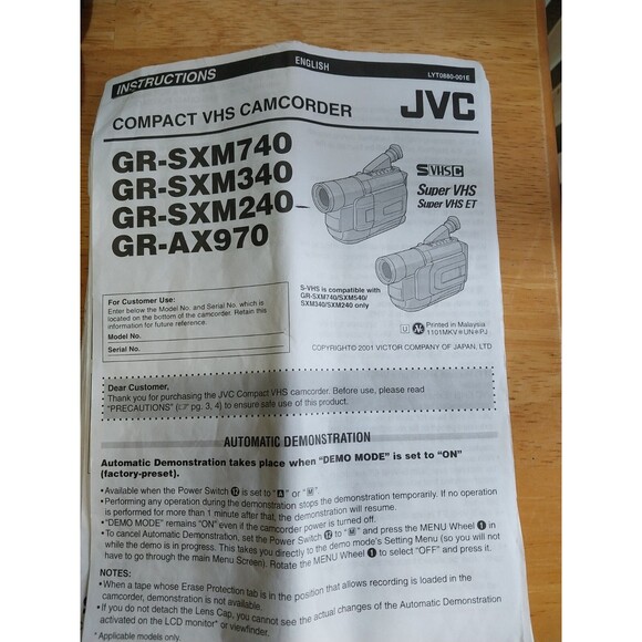 JVC GR-SXM240 Camcorder -  Black case manual battery and charger - Picture 2 of 5
